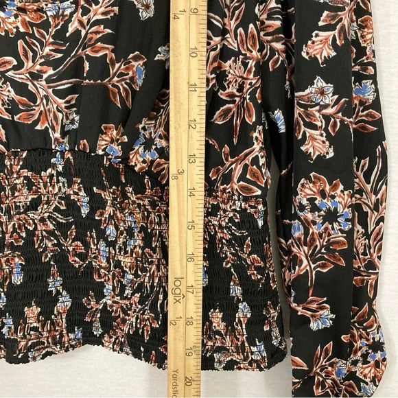 Free People Ruched Smock Santiago Blouse in Black Floral Size Large - Picture 7 of 12